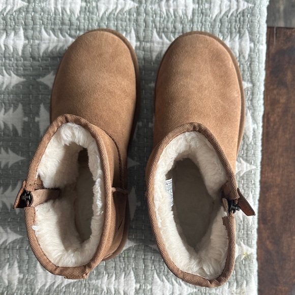 UGG Classic Mini Bailey Zip Boots 8 - Picture 4 of 5